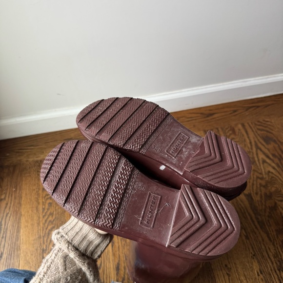 Hunter Burgundy Red Glossy Rain Boots Women’s 8 - Picture 6 of 6